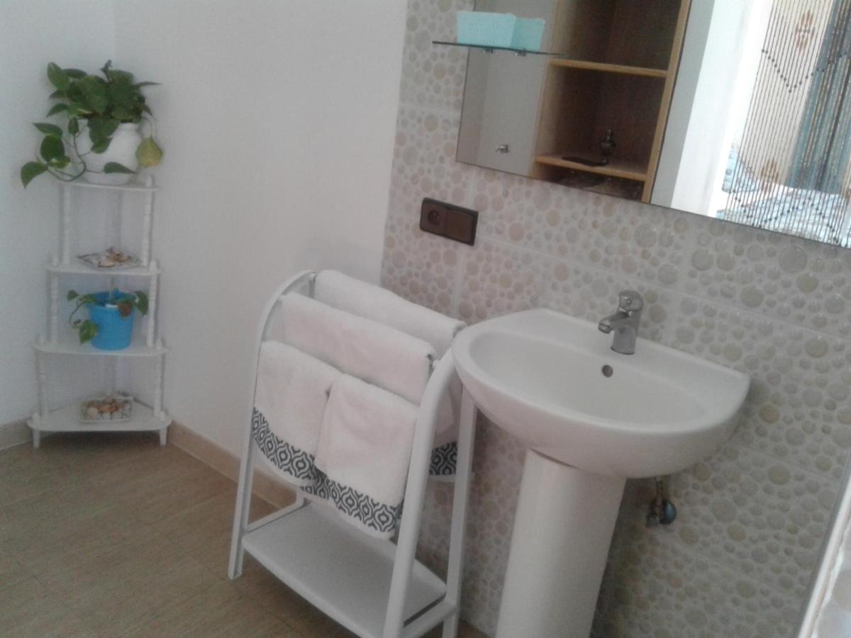 אפרטהוטל Sara House נאדור מראה חיצוני תמונה